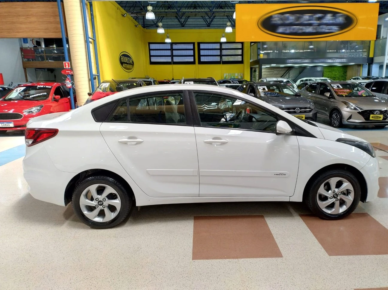 HYUNDAI HB20S