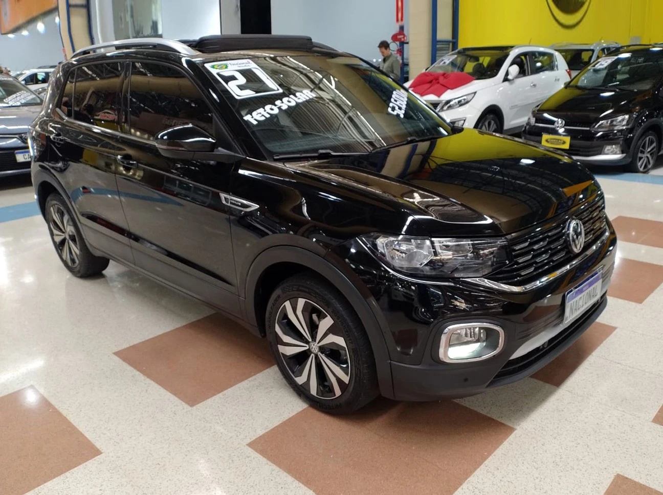 VOLKSWAGEN T-CROSS