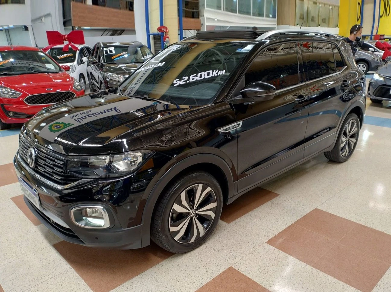 VOLKSWAGEN T-CROSS