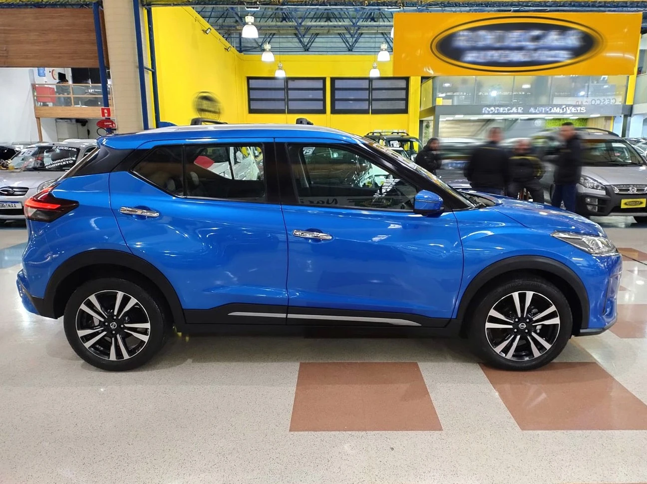NISSAN KICKS