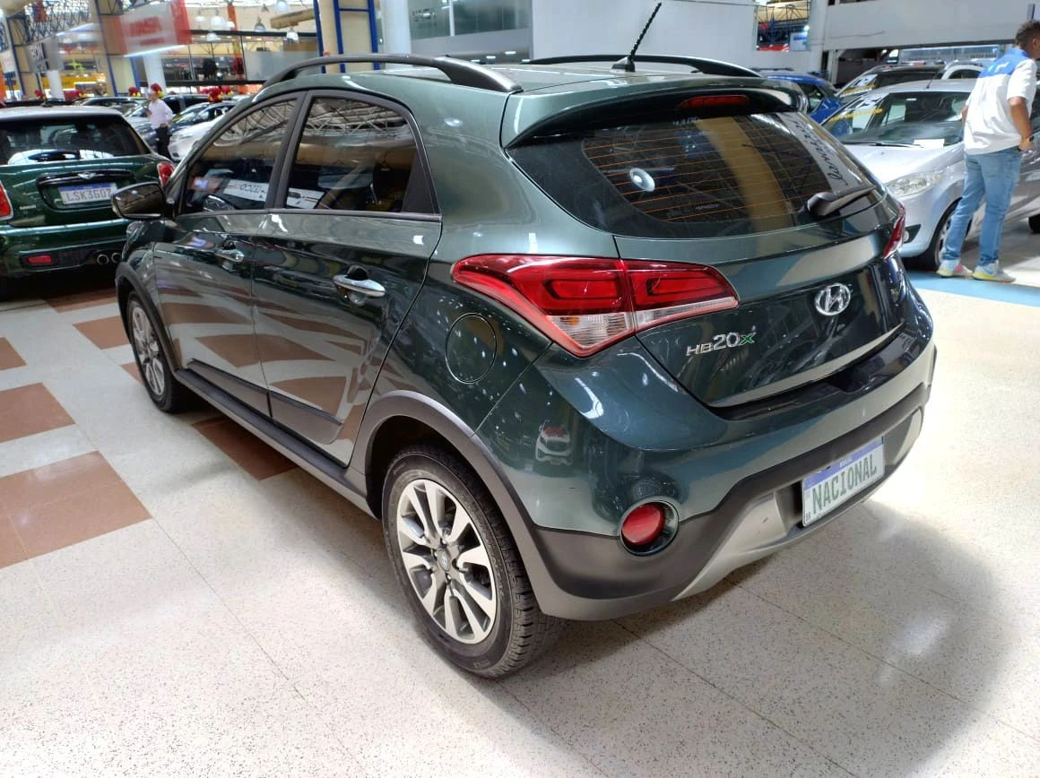HYUNDAI HB20X