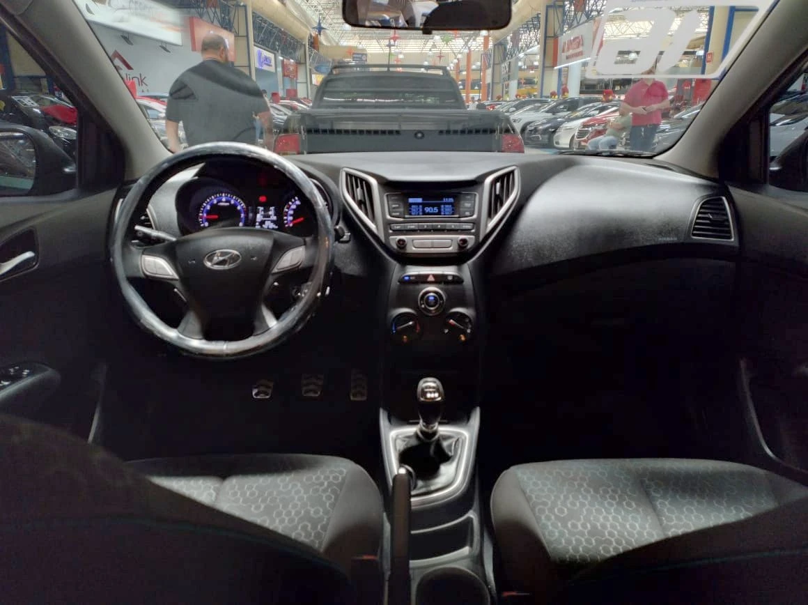 HYUNDAI HB20X