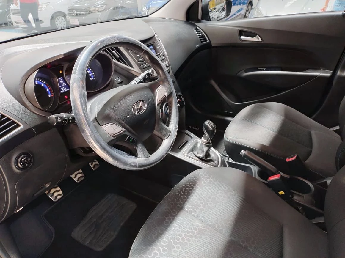 HYUNDAI HB20X