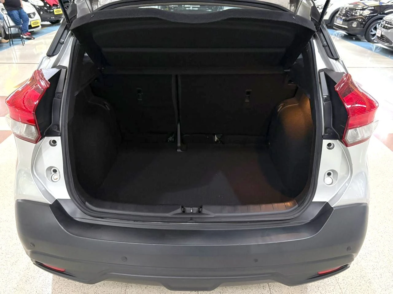 NISSAN KICKS