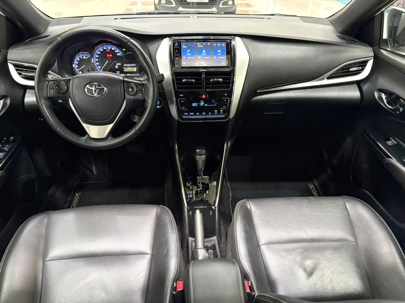 TOYOTA YARIS