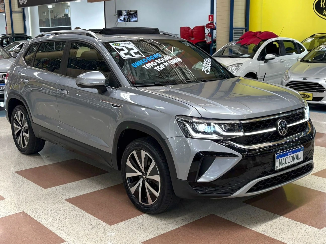 VOLKSWAGEN TAOS