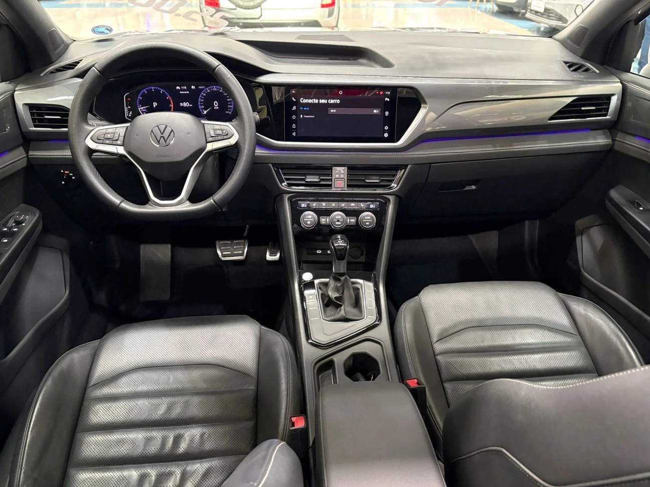VOLKSWAGEN TAOS