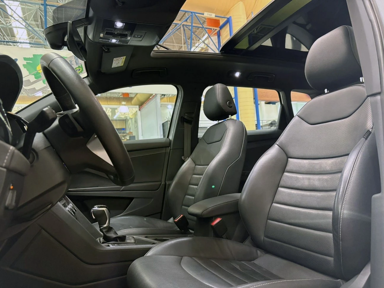 VOLKSWAGEN TAOS