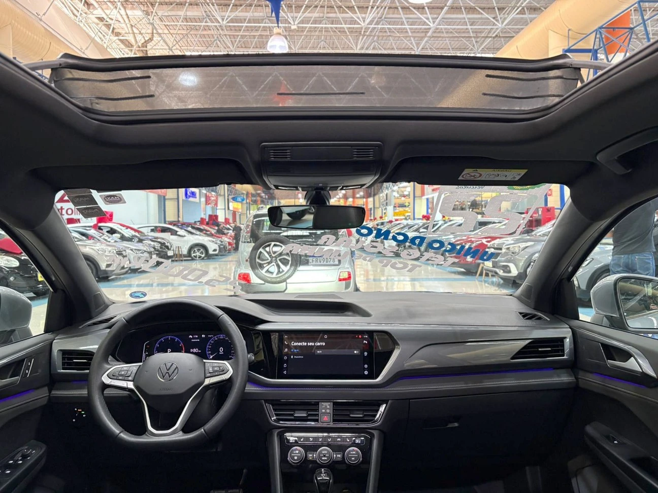 VOLKSWAGEN TAOS