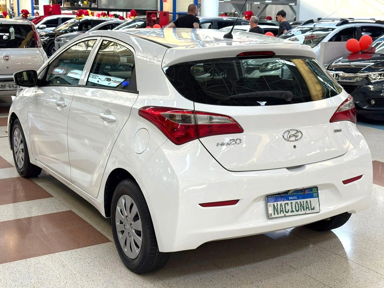 HYUNDAI HB20