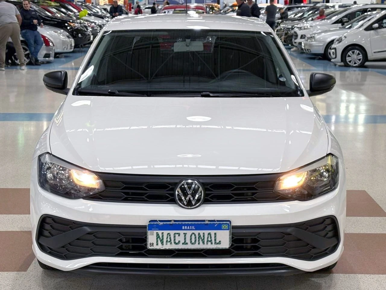 VOLKSWAGEN POLO