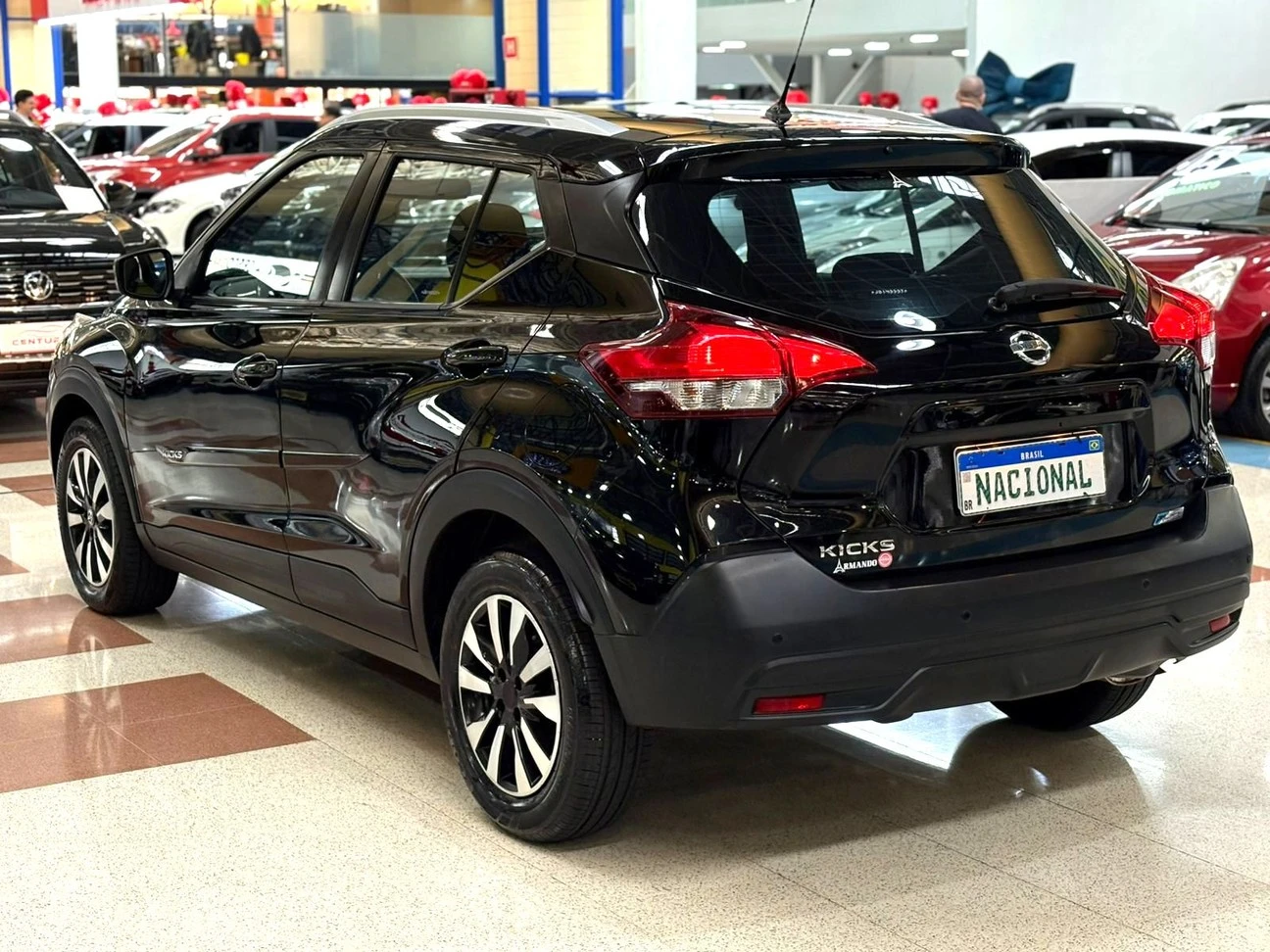 NISSAN KICKS