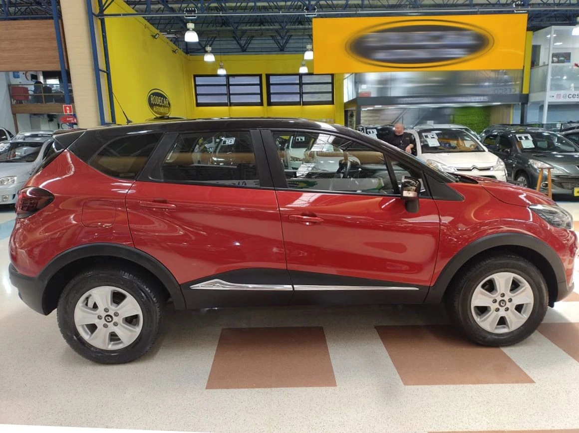 RENAULT CAPTUR