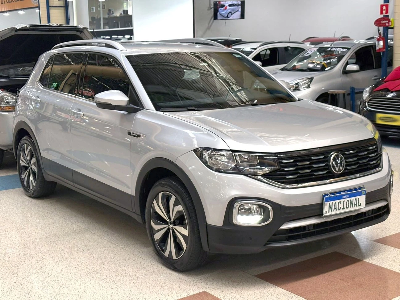 VOLKSWAGEN T-CROSS