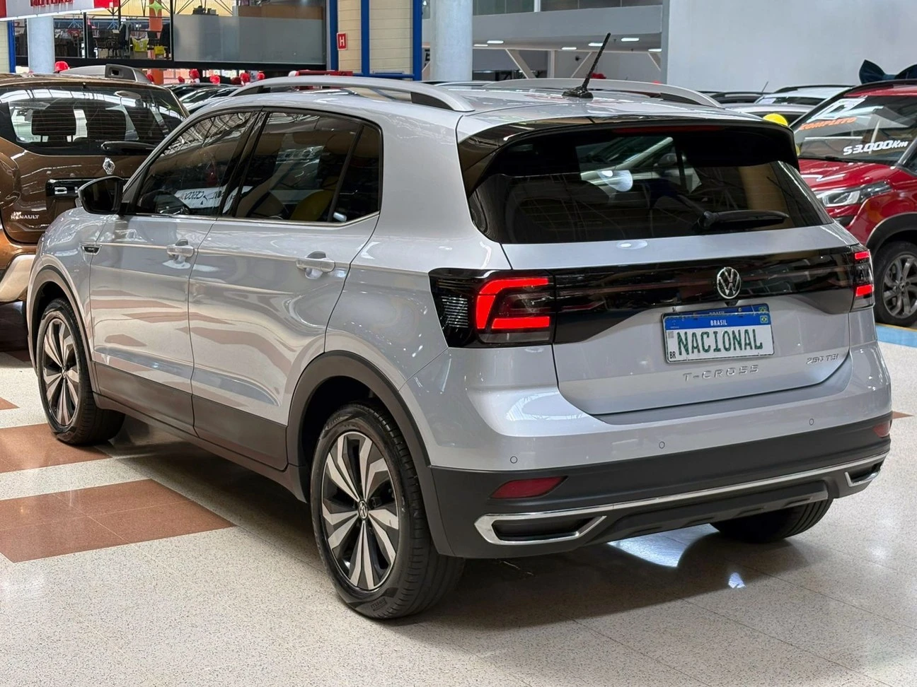 VOLKSWAGEN T-CROSS
