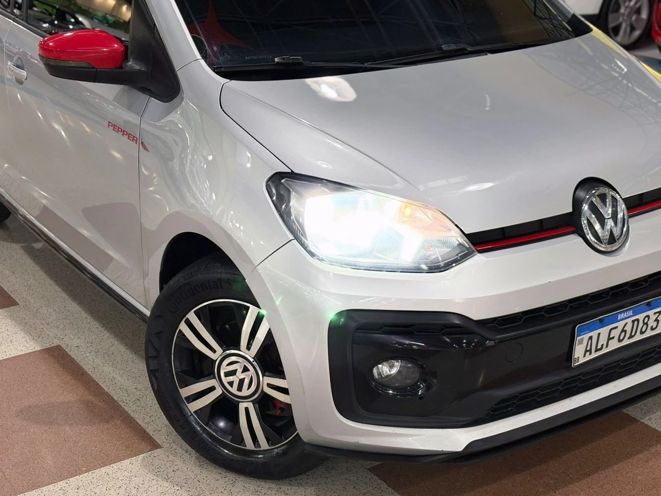 VOLKSWAGEN UP
