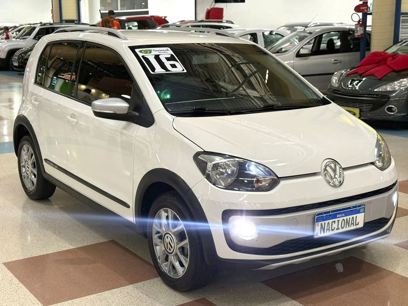 VOLKSWAGEN CROSS UP