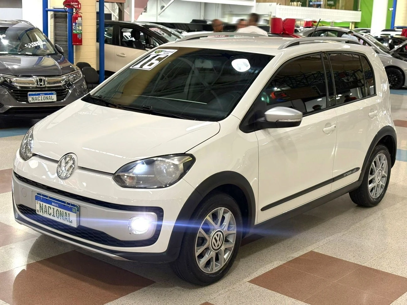 VOLKSWAGEN CROSS UP