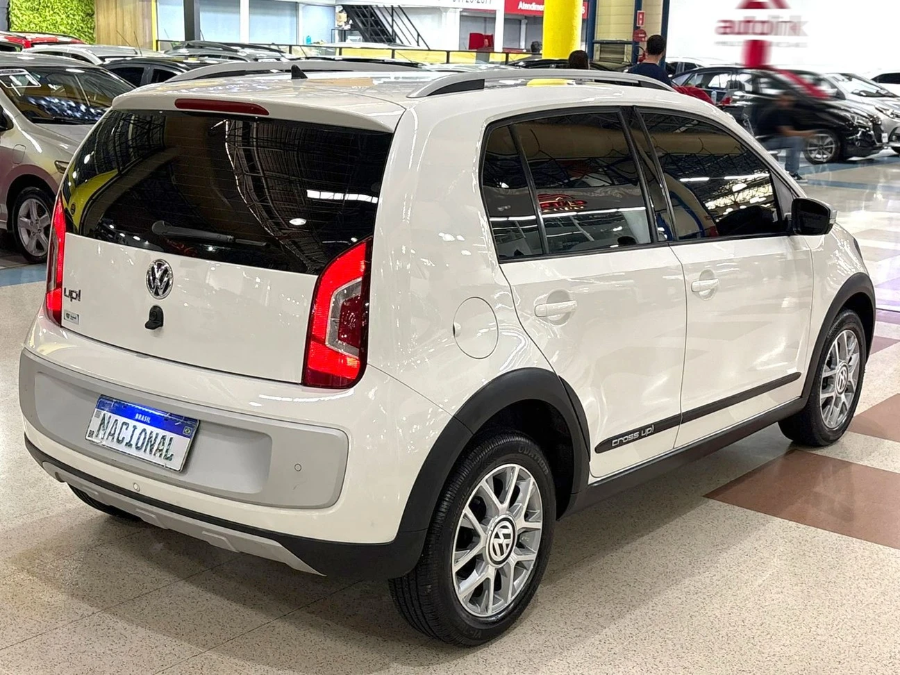 VOLKSWAGEN CROSS UP