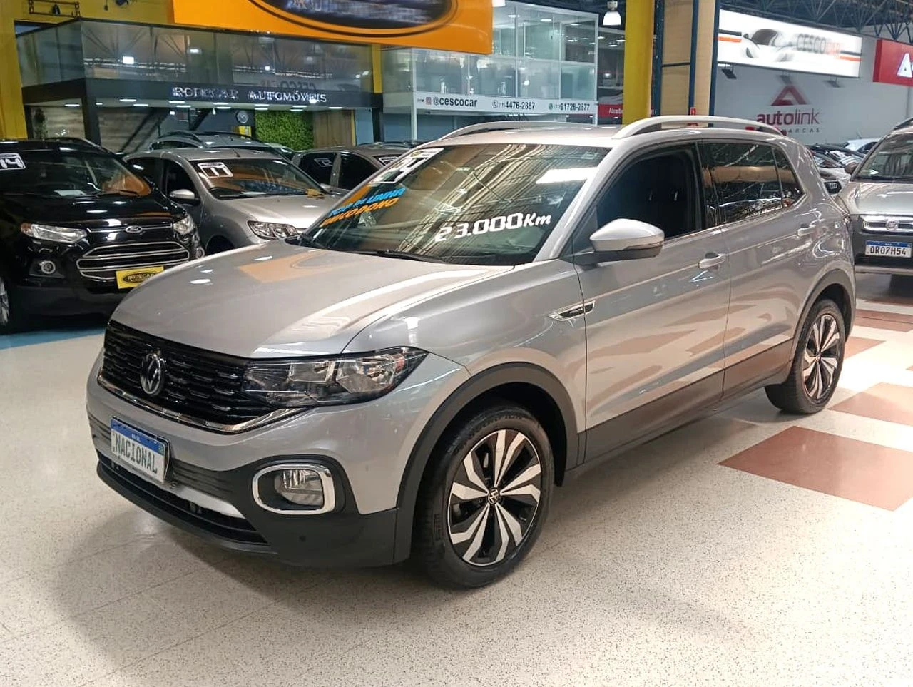 VOLKSWAGEN T-CROSS