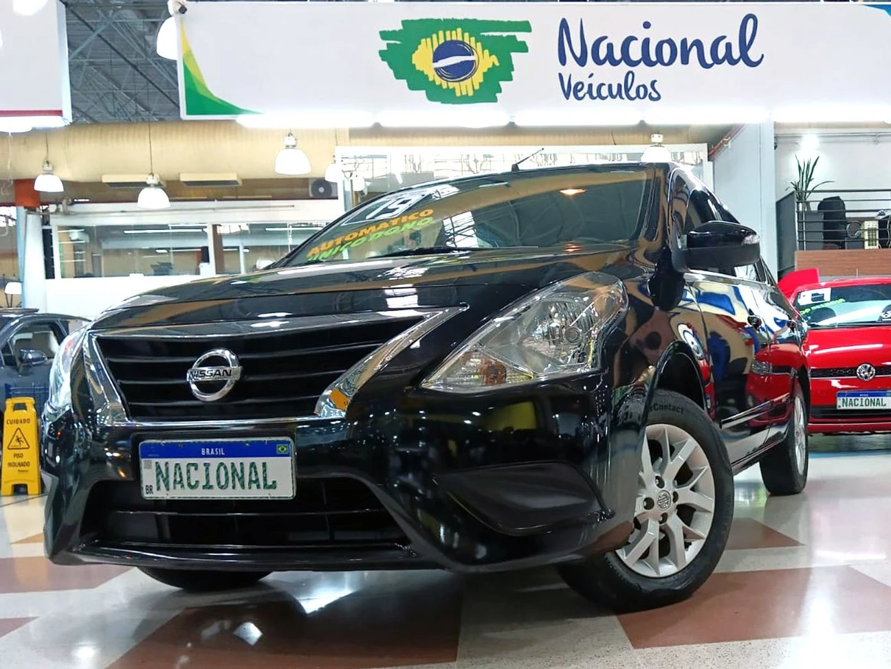 NISSAN VERSA