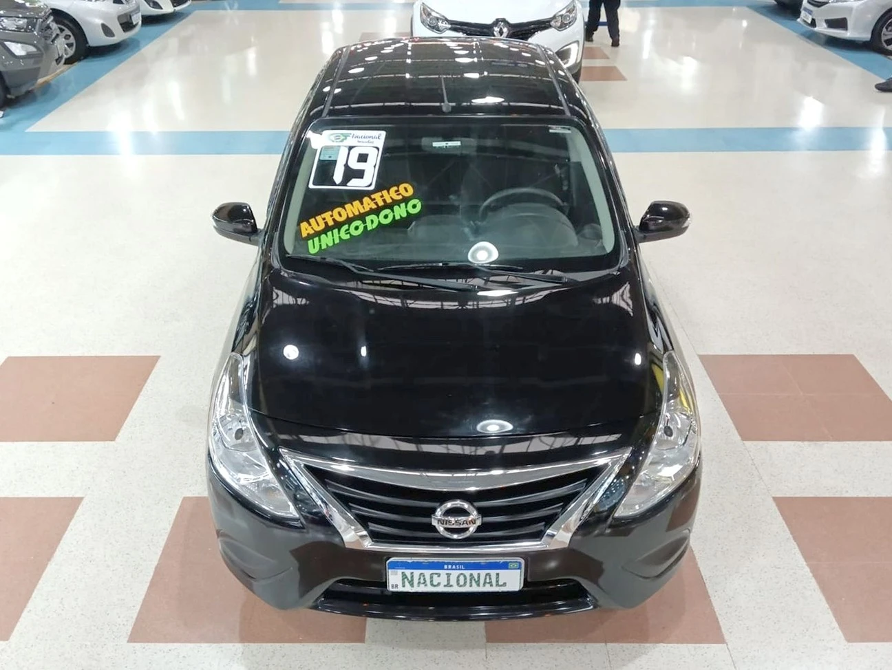 NISSAN VERSA