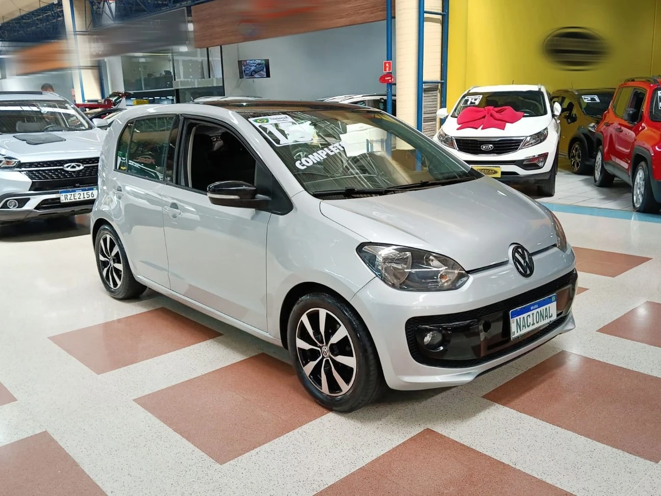 VOLKSWAGEN UP