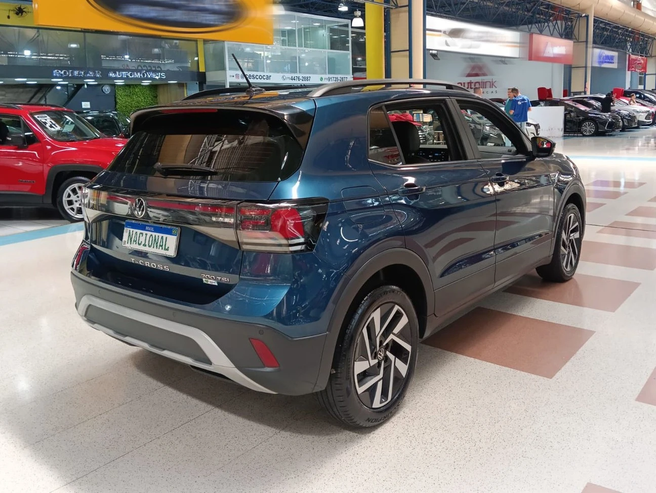 VOLKSWAGEN T-CROSS