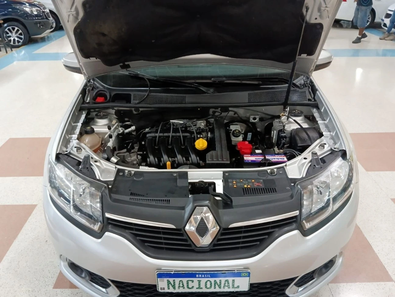 RENAULT SANDERO