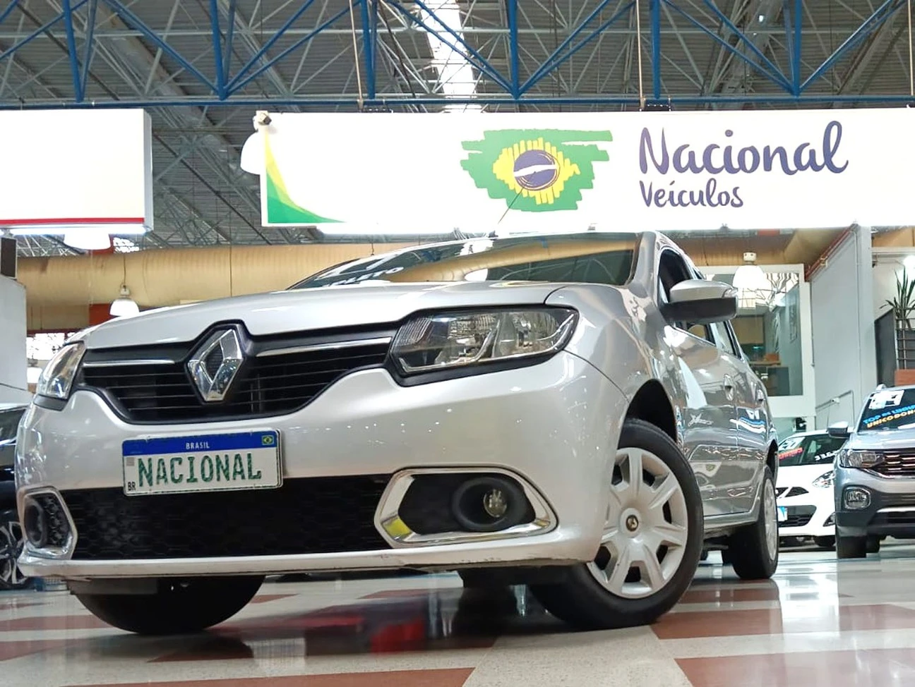 RENAULT SANDERO