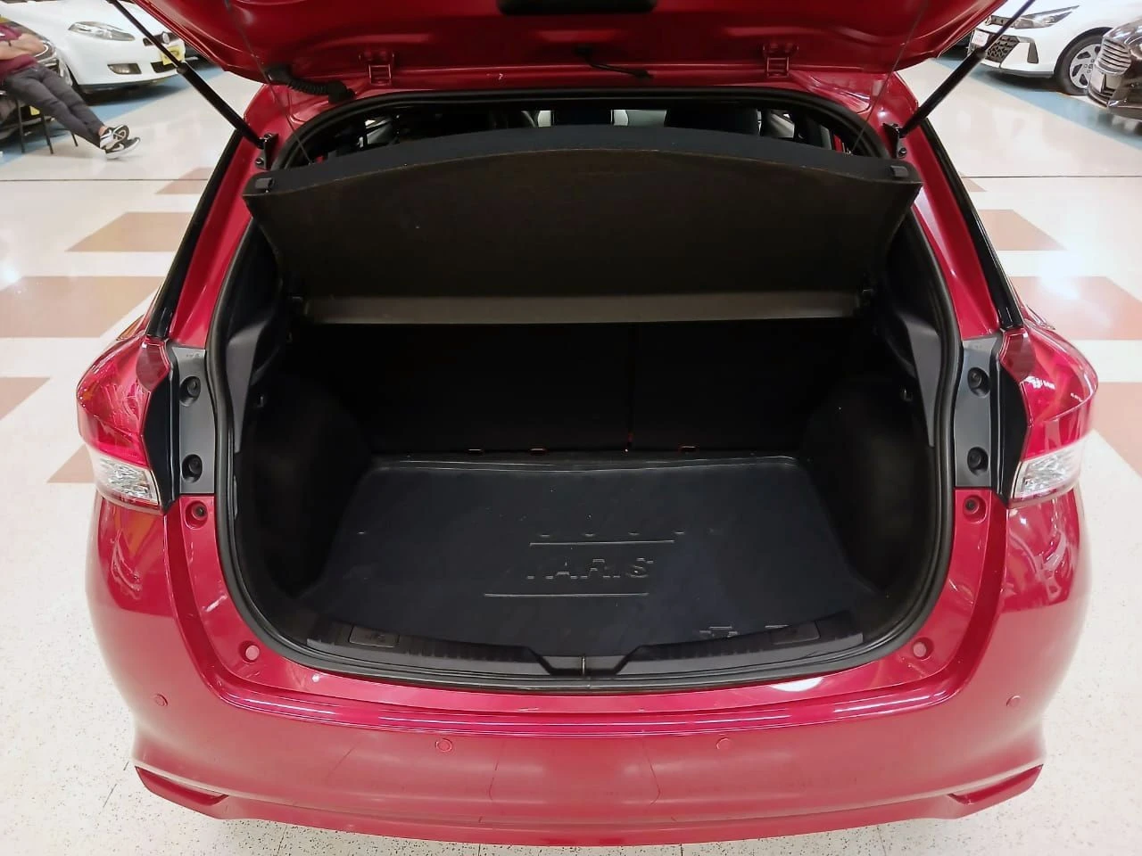 TOYOTA YARIS