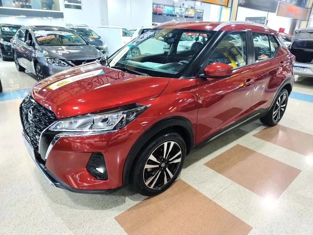 NISSAN KICKS