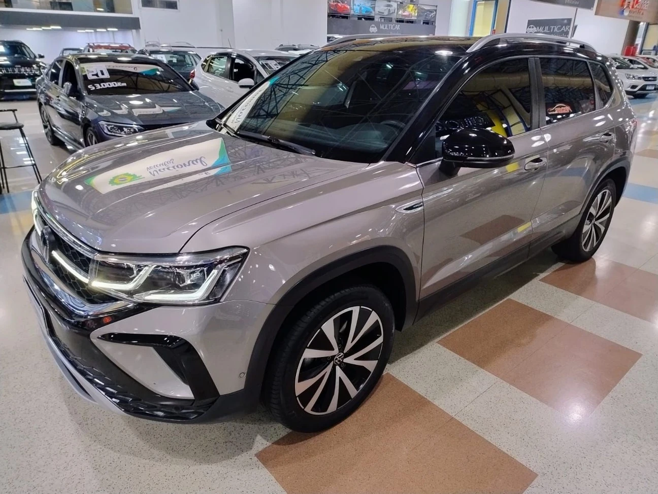 VOLKSWAGEN TAOS