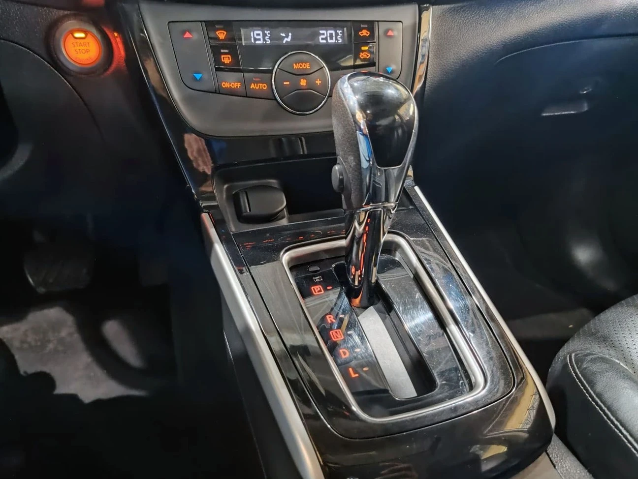 NISSAN SENTRA