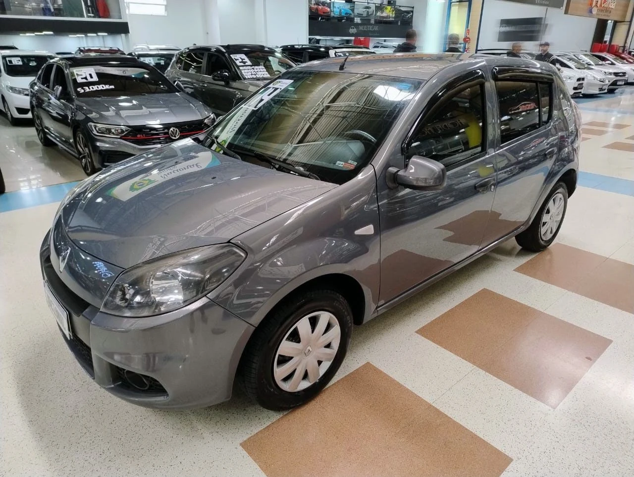 RENAULT SANDERO