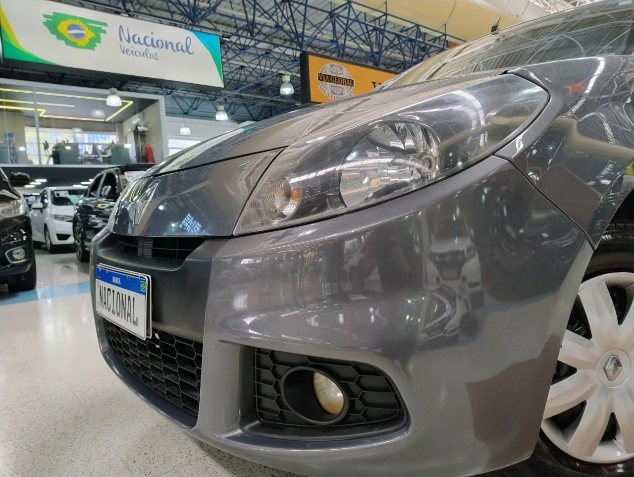 RENAULT SANDERO