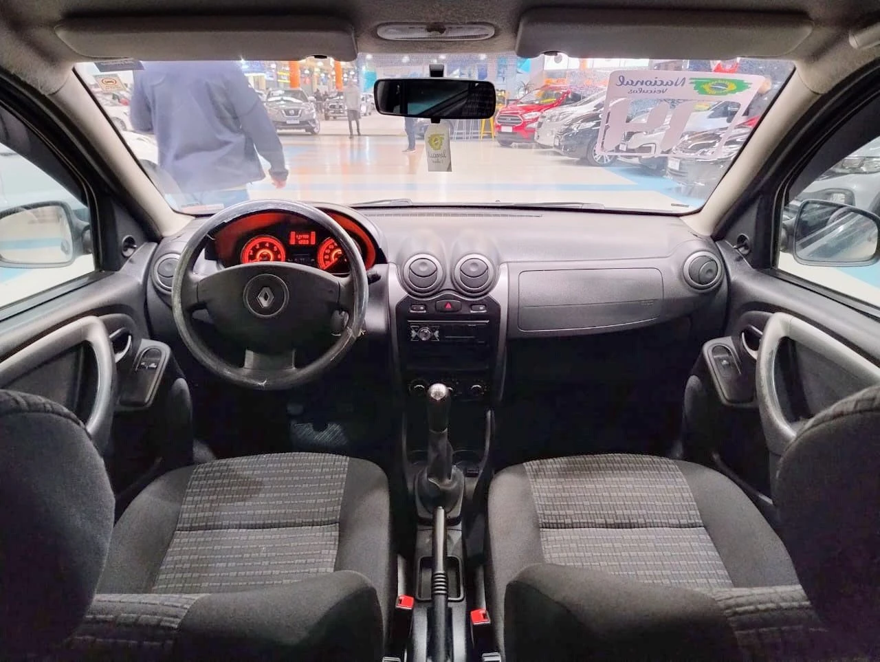 RENAULT SANDERO
