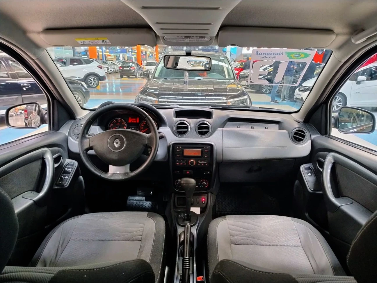 RENAULT DUSTER