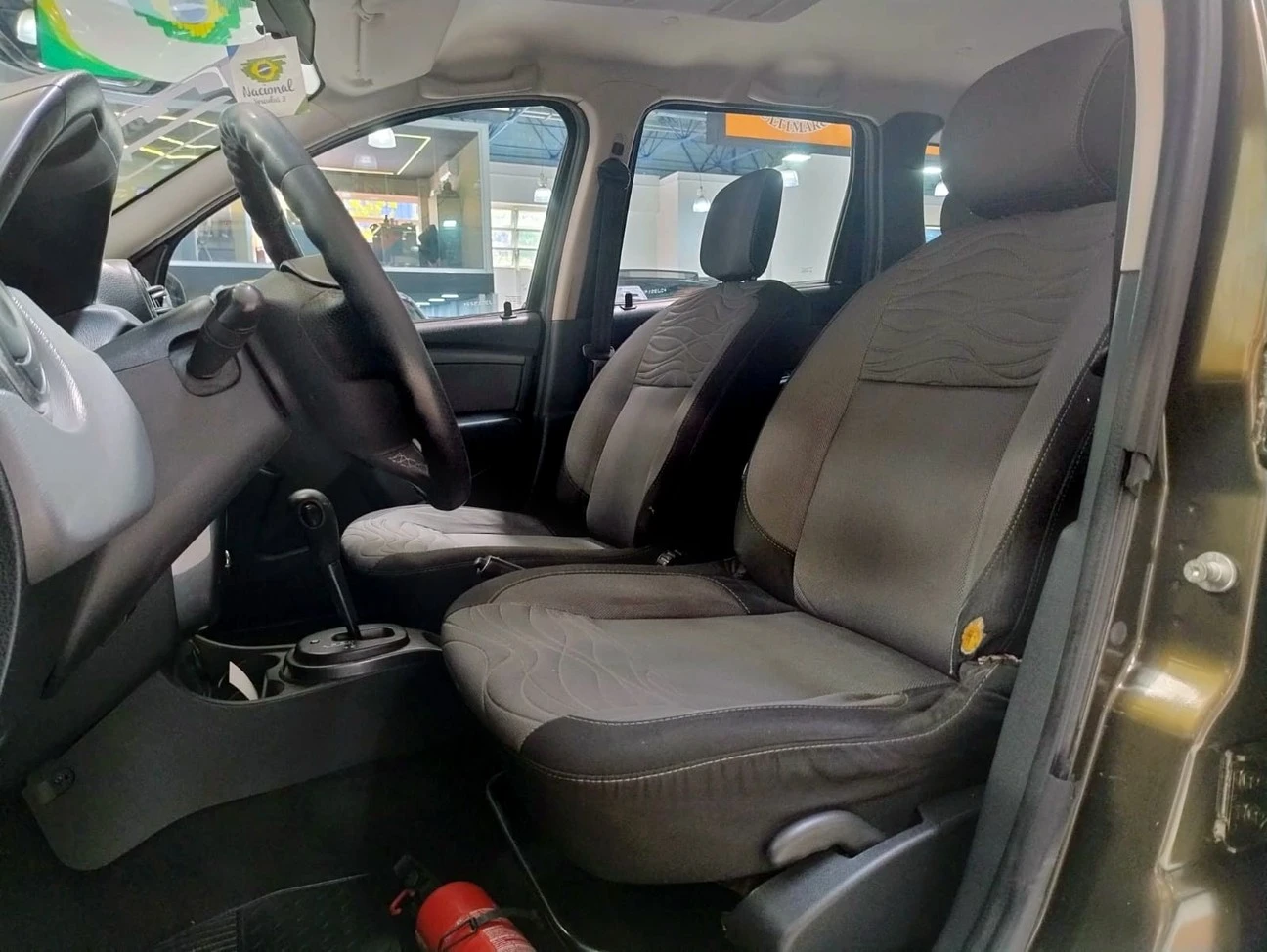 RENAULT DUSTER