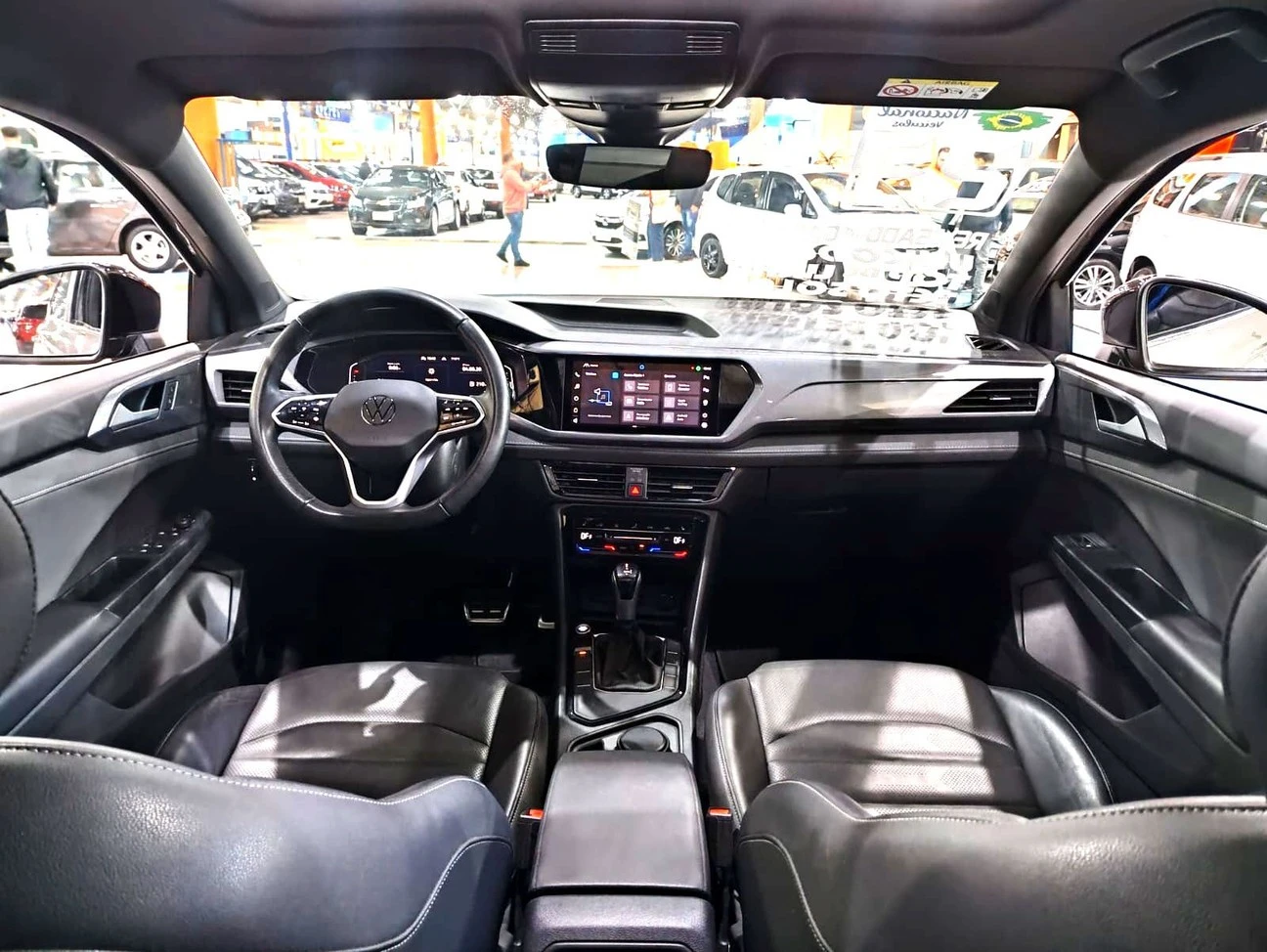 VOLKSWAGEN TAOS