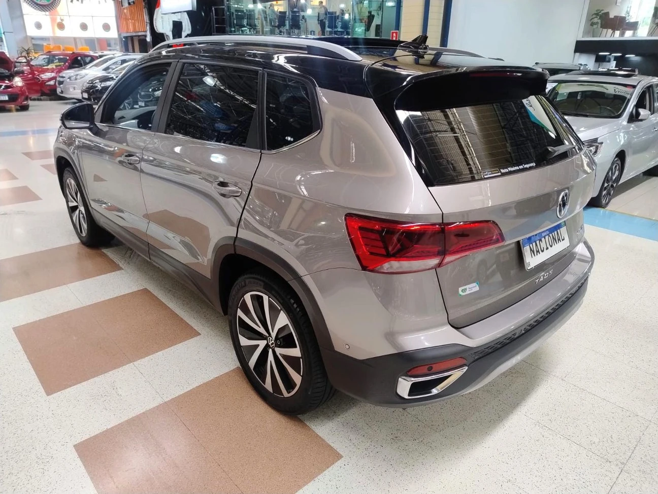 VOLKSWAGEN TAOS