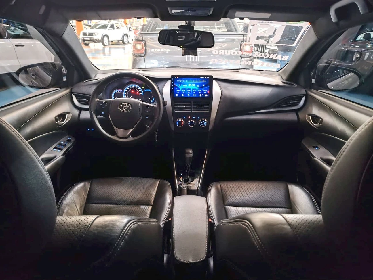 TOYOTA YARIS