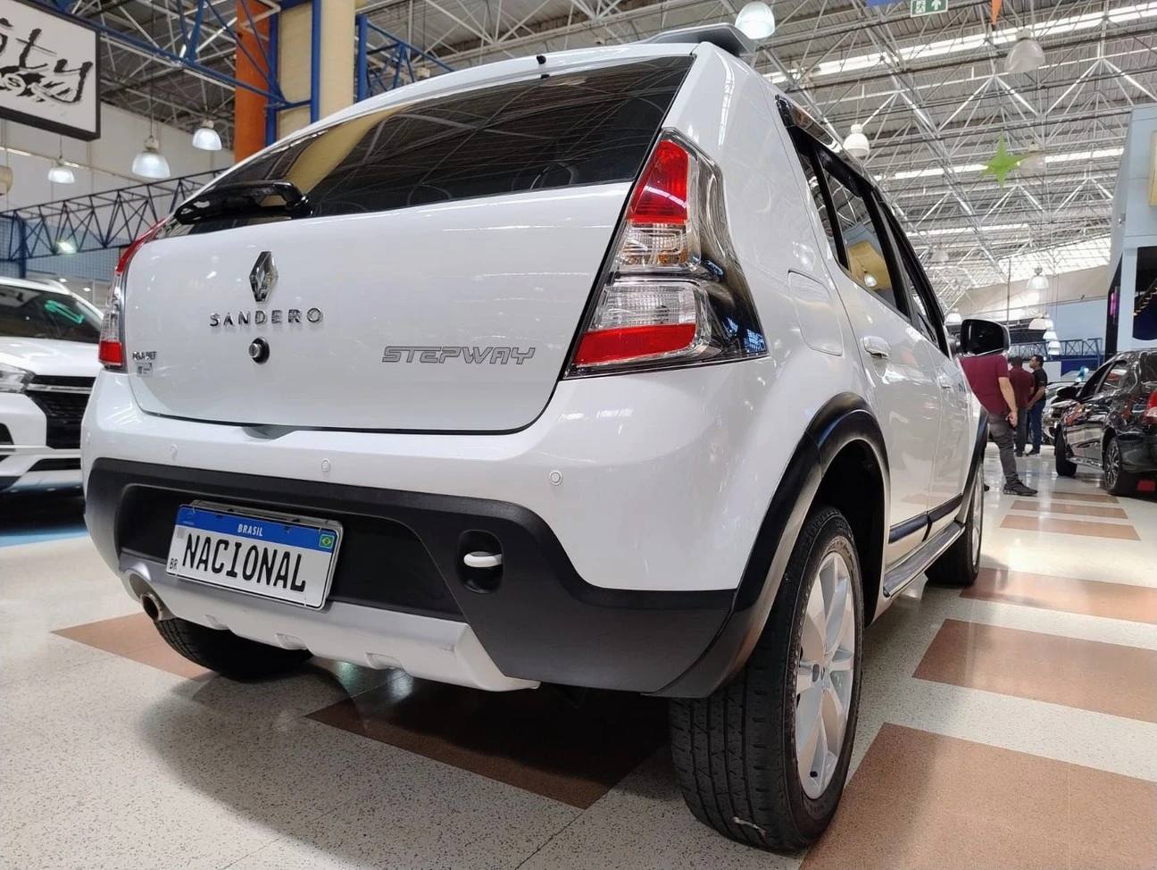 RENAULT SANDERO