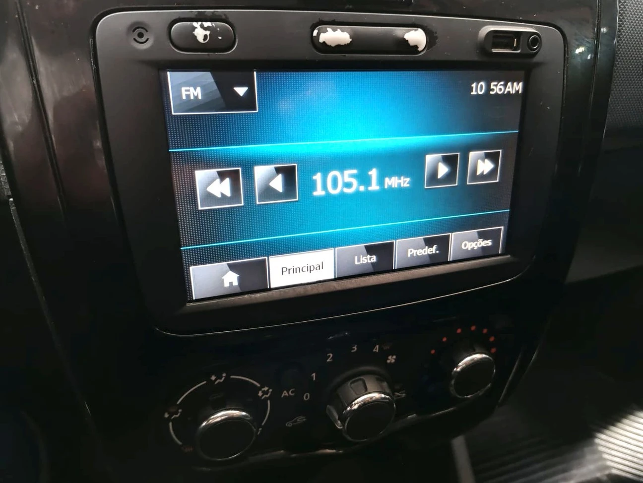 RENAULT SANDERO