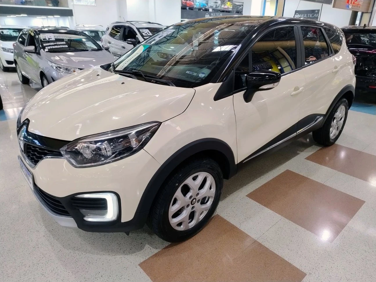 RENAULT CAPTUR