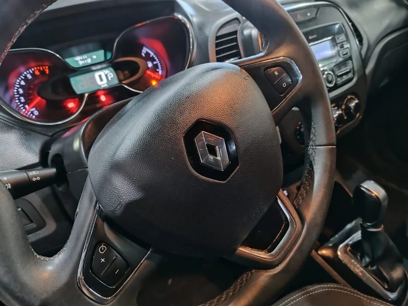 RENAULT CAPTUR