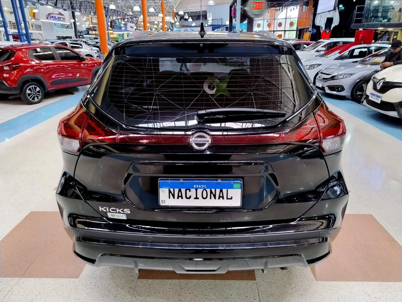 NISSAN KICKS
