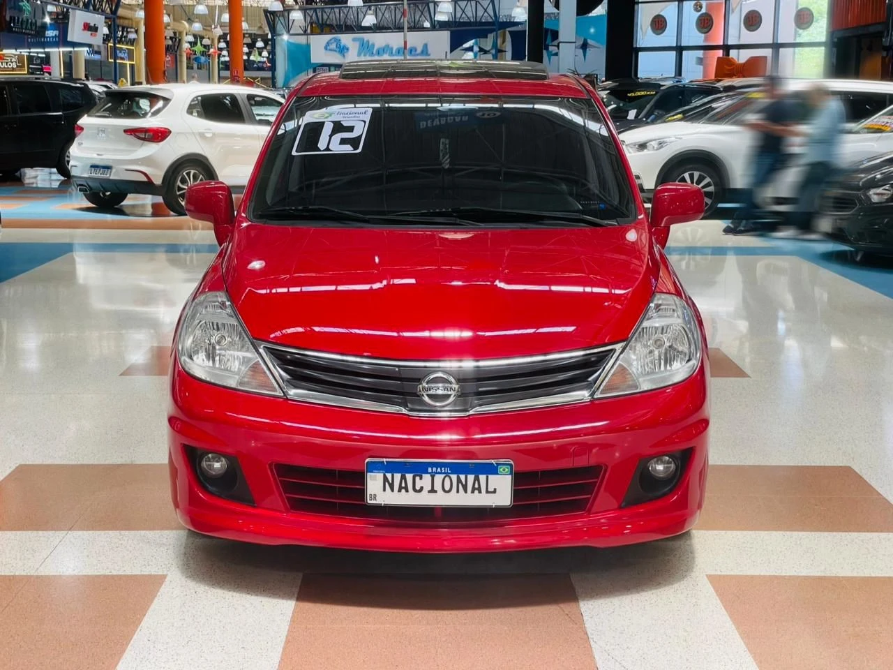 NISSAN TIIDA