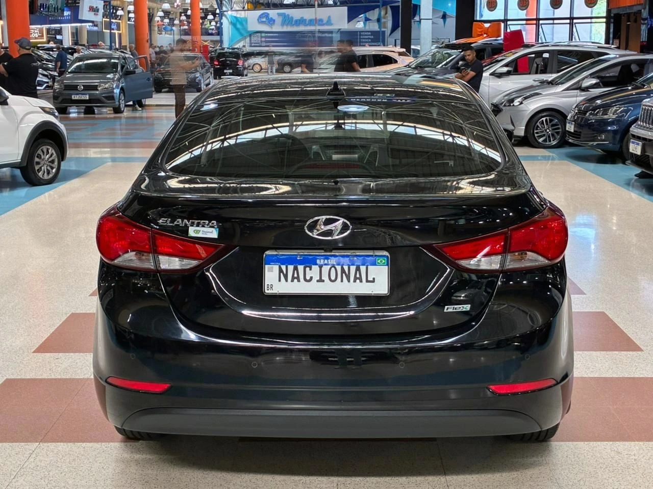 HYUNDAI ELANTRA