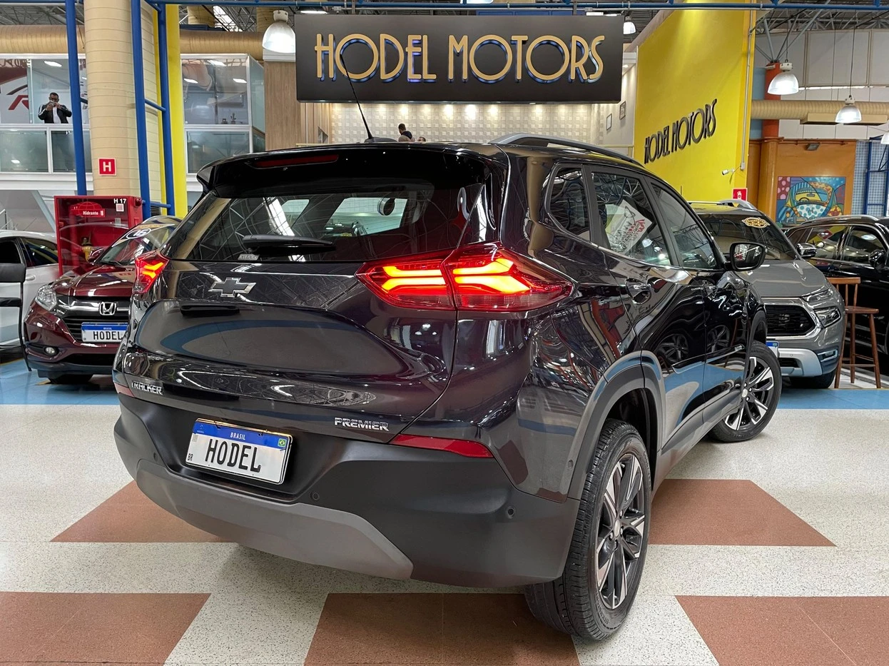 CHEVROLET TRACKER